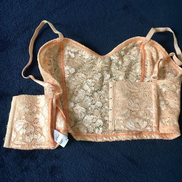 Lace bralette, American Apparel💕 - Picture 2 of 4